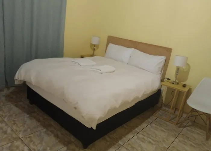 Jacmo Guest House